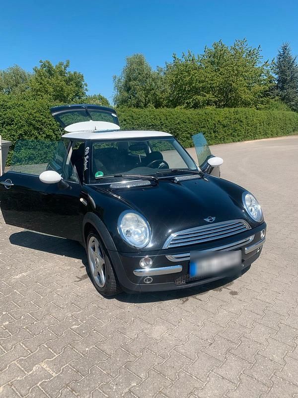 Second-hand Mini Cooper 116 CP (85 kW) 2004 Negru Hatchback