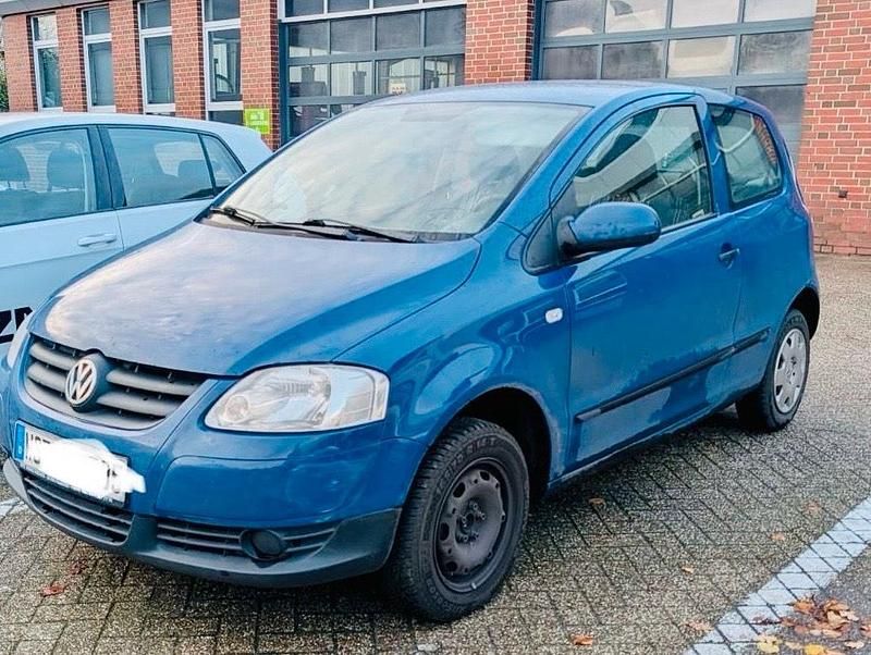 Blau Gebraucht 2005 VW Fox Kleinwagen | 1.499 € (Guter Preis) - Bild 1/4