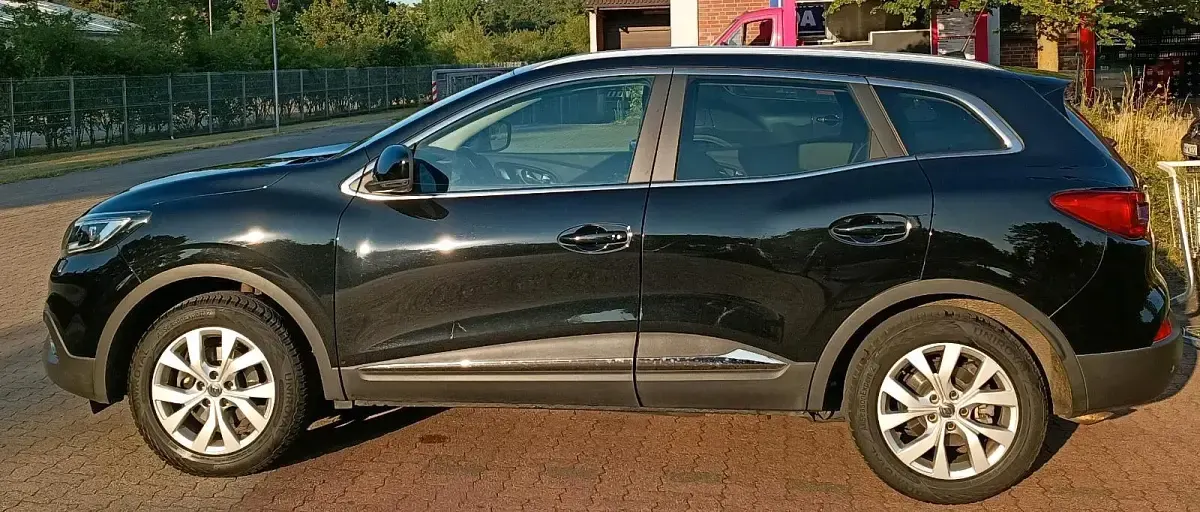 Gebraucht Renault Kadjar LIMITED Deluxe 131 PS (96 kW) 2018 Schwarz SUV
