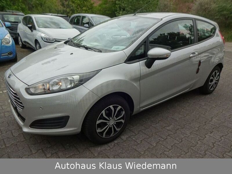 Polar silber Gebraucht 2014 Ford Fiesta Trend Kleinwagen | 7.199 € (Fairer Preis) - Bild 1/4