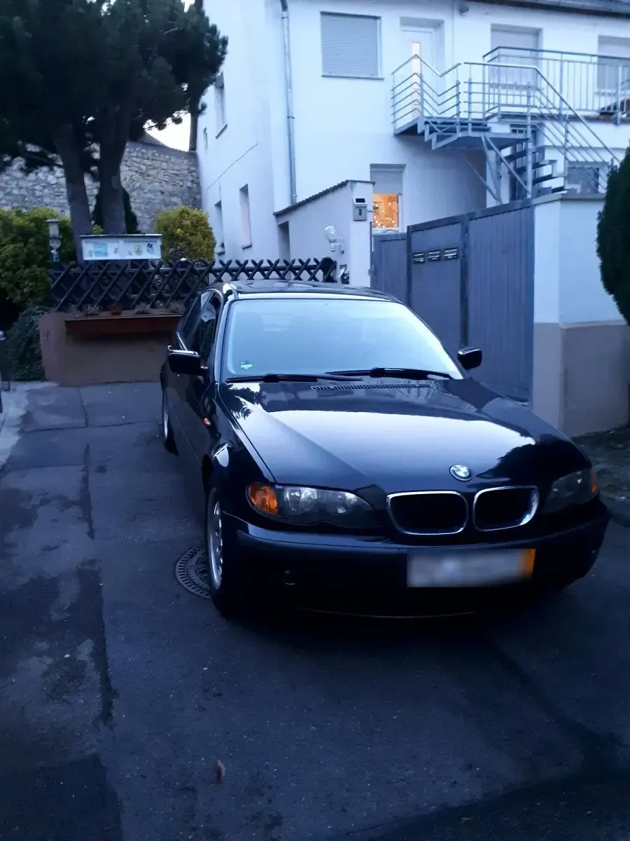 Gebraucht BMW 316 116 PS (85 kW) 2002 Schwarz Limousine