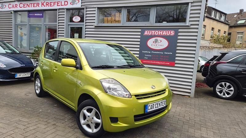 Gebraucht Daihatsu Sirion 92 PS (67 kW) 2009 Grün Kleinwagen