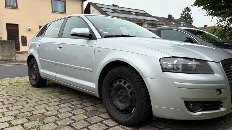Silber Gebraucht 2008 Audi A3 Sportback Limousine | 2.300 € (Superpreis) - Bild 1/4