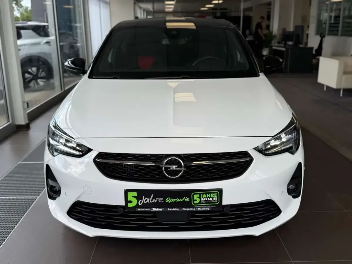 Gebraucht Opel Corsa GS Line 101 PS (74 kW) 2023 Jade weiss/arktis weiss Kleinwagen