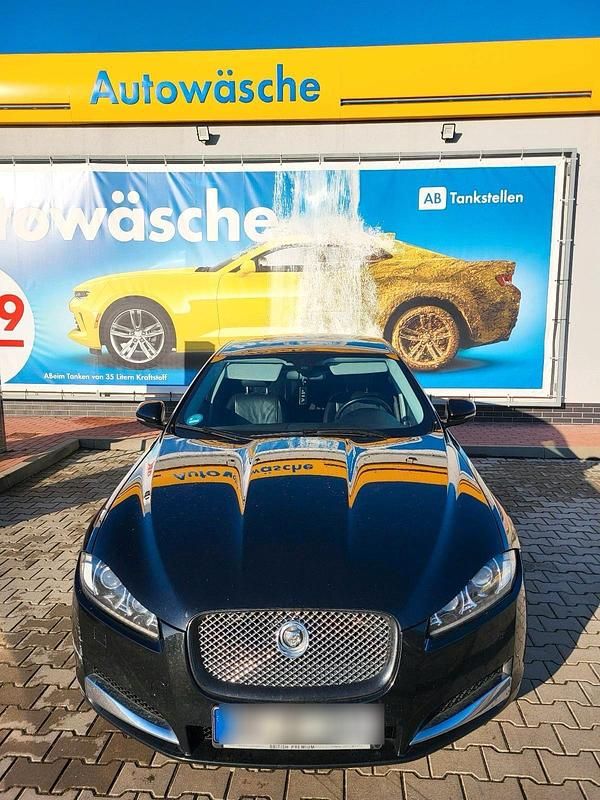 Schwarz Gebraucht 2011 Jaguar XF Limousine | 5.999 € (Guter Preis) - Bild 1/4
