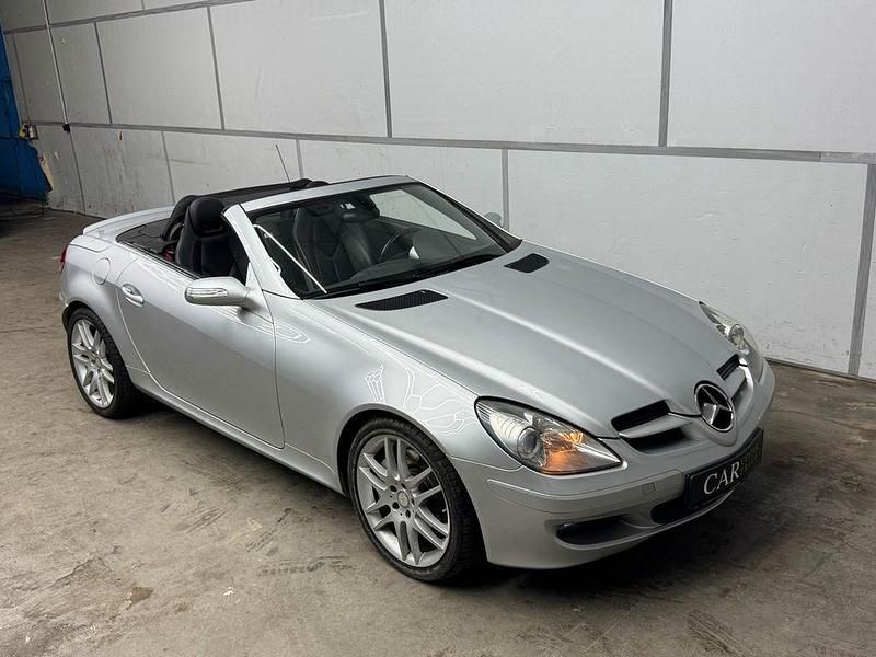 Silber Gebraucht 2007 Mercedes SLK200 Sport Edition Cabrio | 7.980 € (Guter Preis) - Bild 1/4