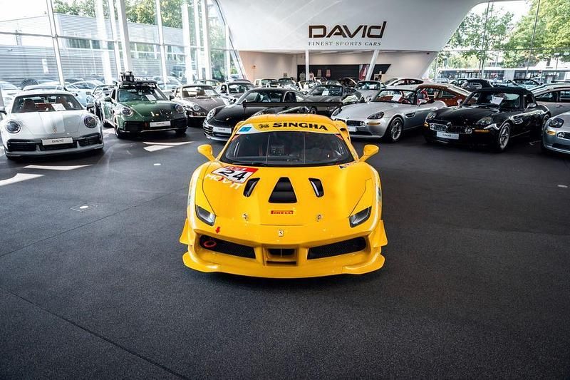 Gebraucht Ferrari 488 669 PS (492 kW) 2018 Gelb Coupé