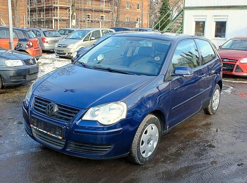 Gebraucht VW Polo Comfortline 75 PS (55 kW) 2006 Blau Kleinwagen