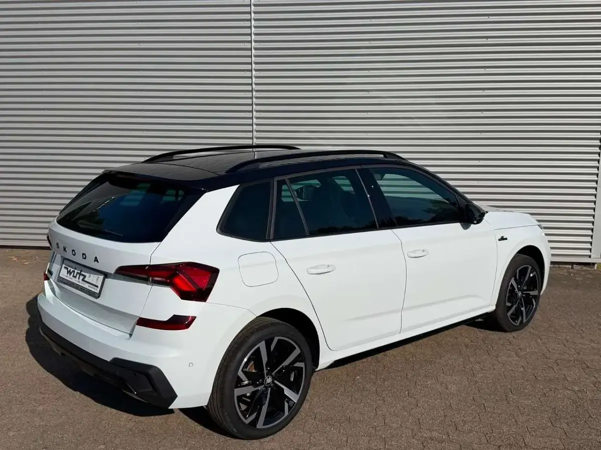 Gebraucht Skoda Kamiq Monte Carlo 150 PS (110 kW) 2025 Bila moon/moon white SUV