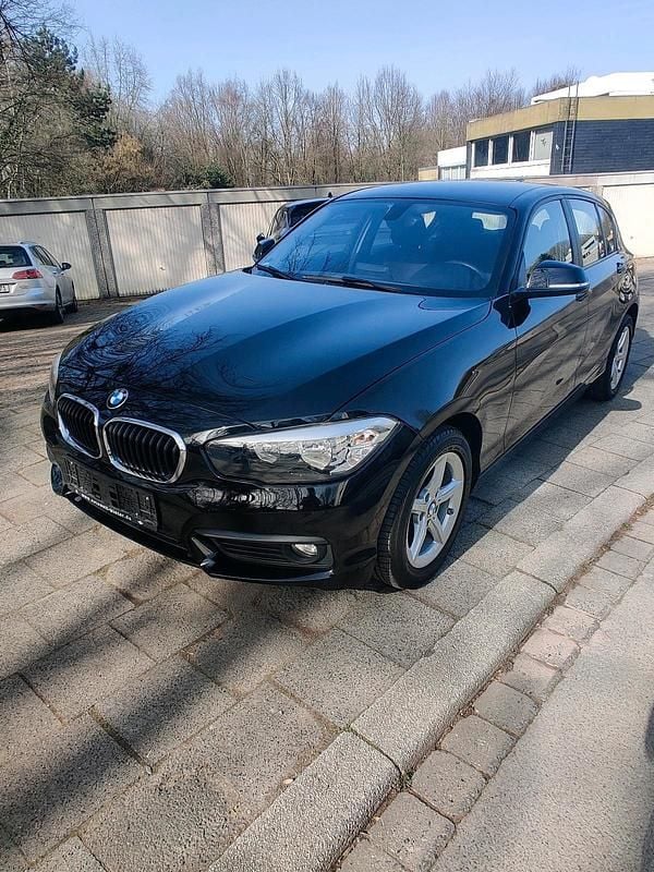 Gebraucht BMW 116 109 PS (80 kW) 2015 Schwarz Kleinwagen
