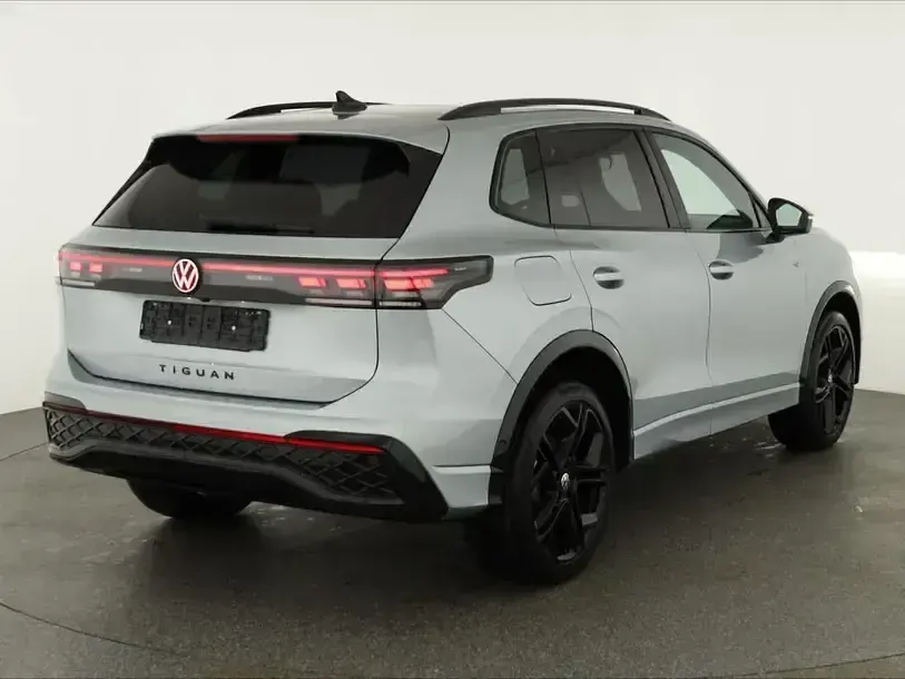 Neu VW Tiguan Style 265 PS (194 kW) 2026 Silber SUV