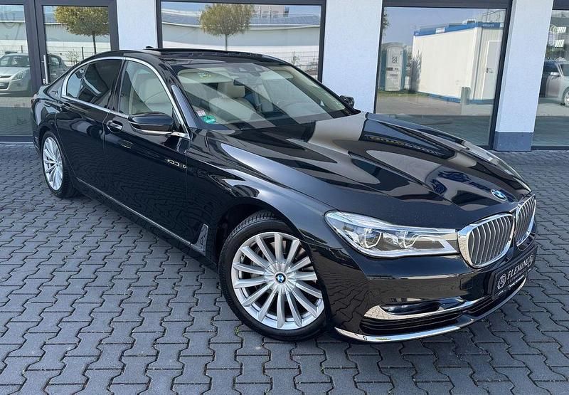 Gebraucht BMW 730 Performance 265 PS (194 kW) 2016 Schwarz Limousine
