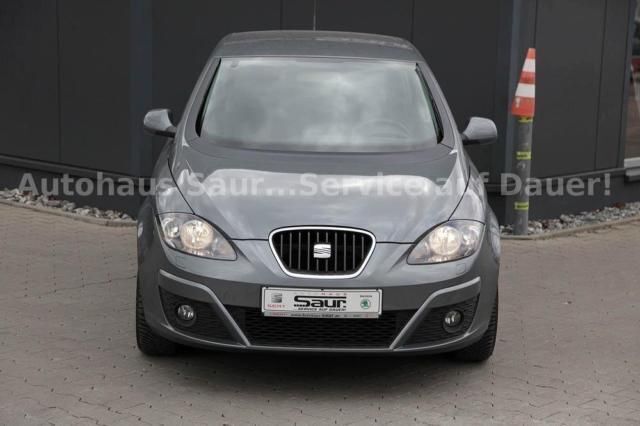 Gebraucht Seat Altea Style 140 PS (102 kW) 2013 Grau metallic Van / Kleinbus