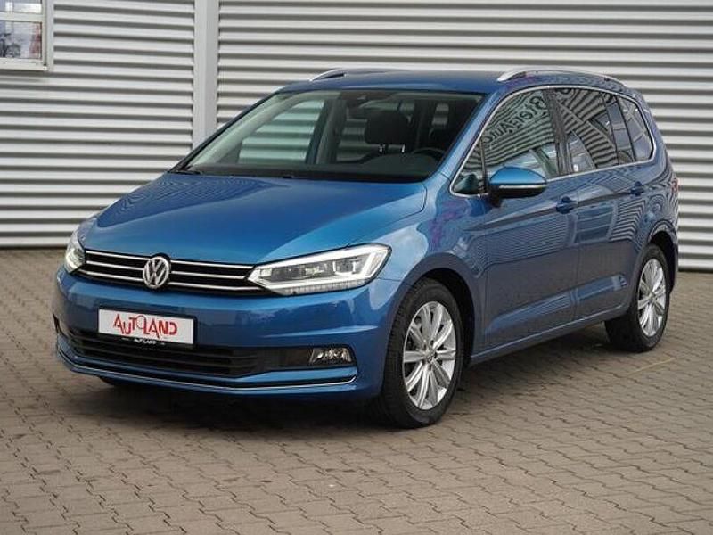 Gebraucht VW Touran Highline 150 PS (110 kW) 2019 Blau Van / Kleinbus