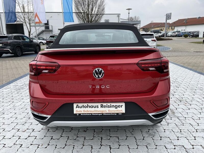 Gebraucht VW T-Roc Cabriolet Move 110 PS (80 kW) 2024 Kings red (rot) Cabrio
