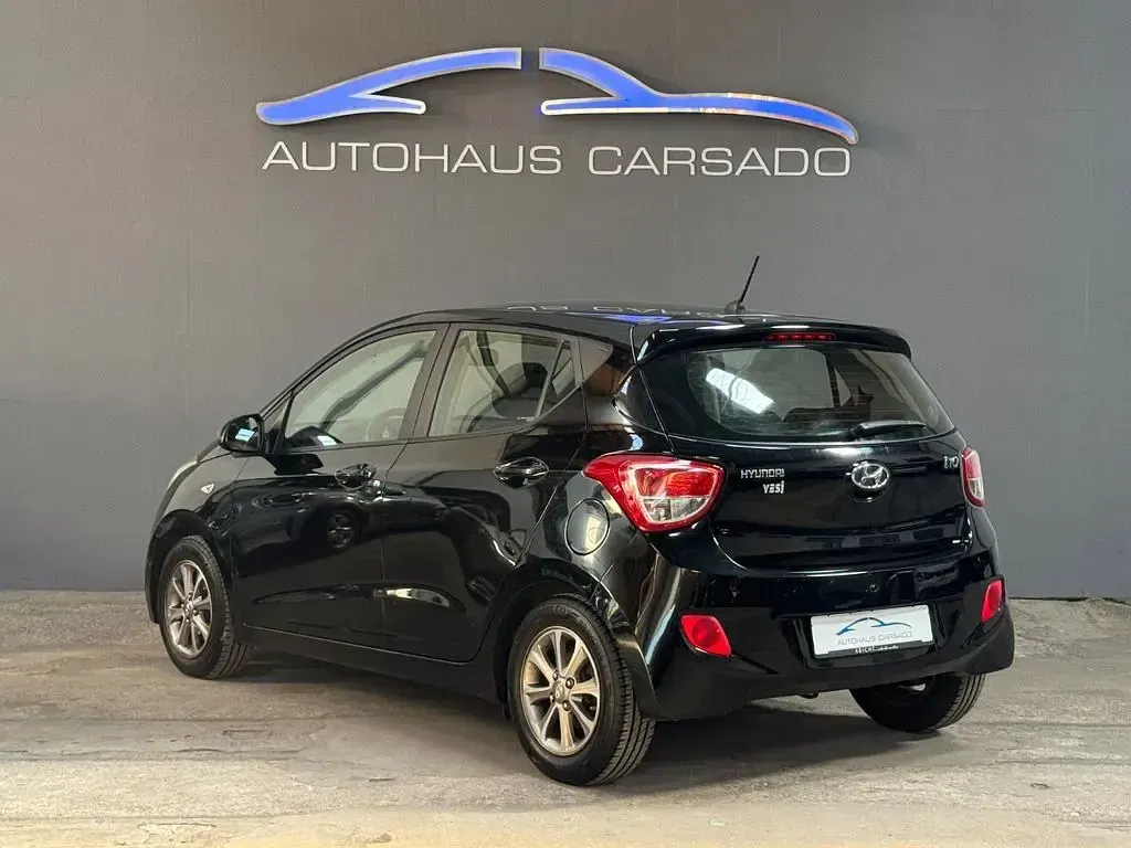Gebraucht Hyundai i10 YES! 87 PS (63 kW) 2016 Schwarz Kleinwagen