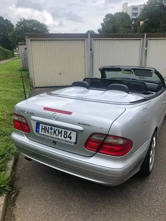 Gebraucht Mercedes CLK230 Avantgarde 197 PS (144 kW) 2002 Silber Cabrio
