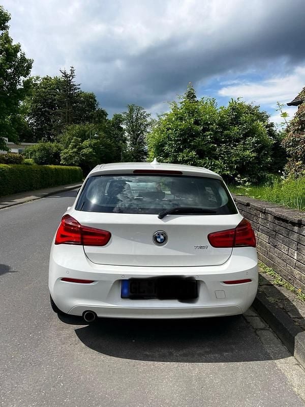Gebraucht BMW 118 140 PS (102 kW) 2019 Weiß Kleinwagen