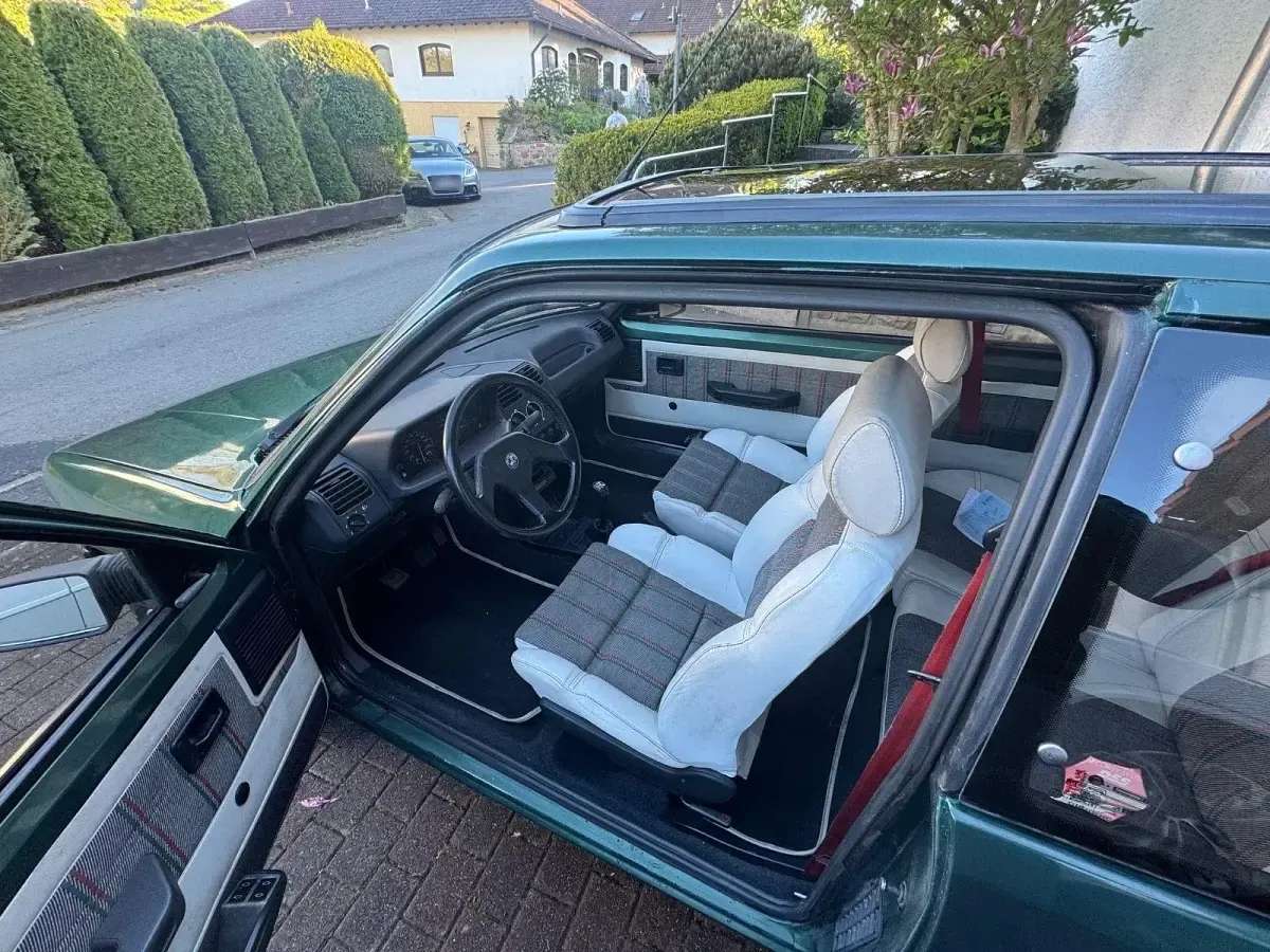 Gebraucht Peugeot 205 Roland Garros 94 PS (69 kW) 1990 Grün Kleinwagen