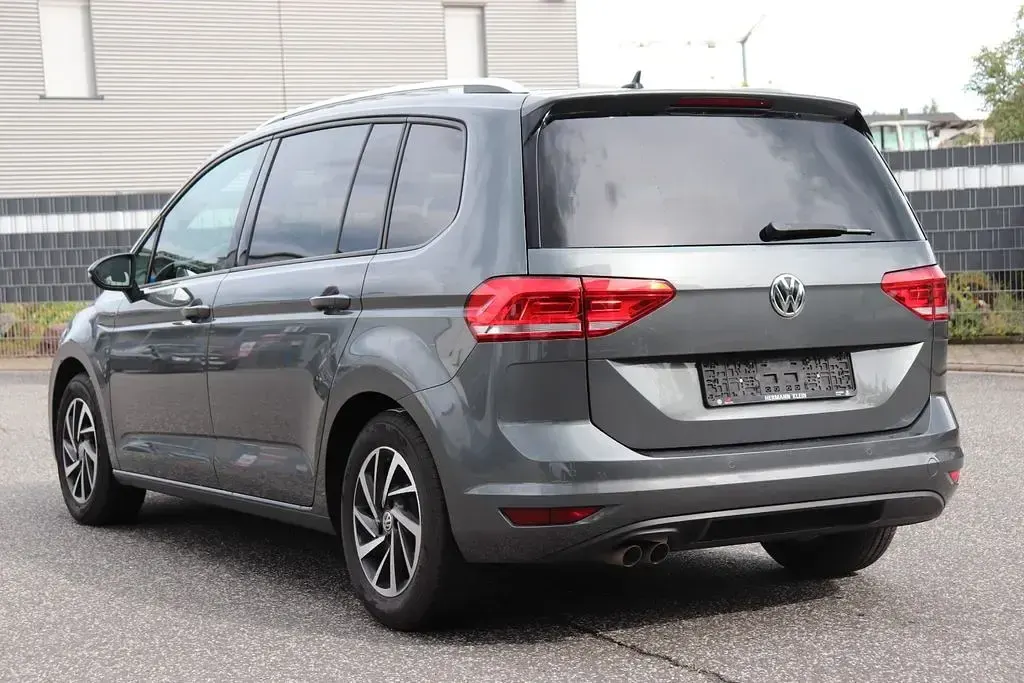 Gebraucht VW Touran Join 150 PS (110 kW) 2019 Grau Van / Kleinbus