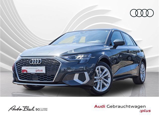 Grau (manhattangrau metallic) Gebraucht 2021 Audi A3 Sportback e-tron S-Line Limousine | 22.870 € (Guter Preis) - Bild 1/4