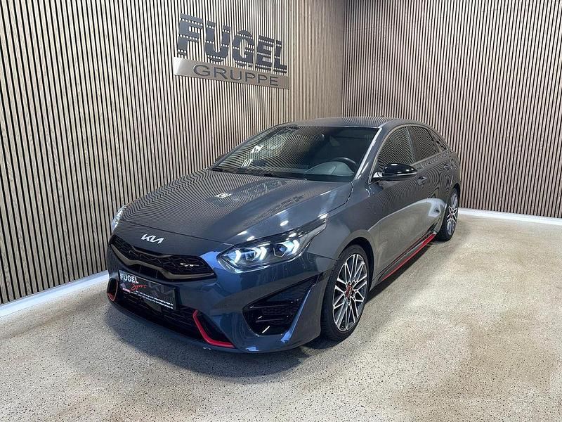 Gebraucht Kia ProCeed GT 204 PS (150 kW) 2022 Pentametal met. Kleinwagen