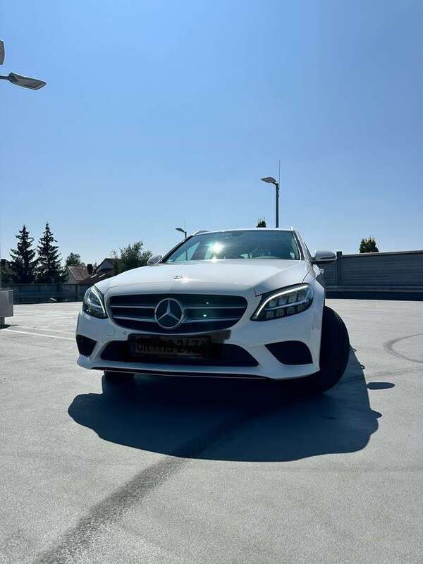 Weiß Gebraucht 2019 Mercedes C300e Kombi | 17.950 € (Fairer Preis) - Bild 1/4