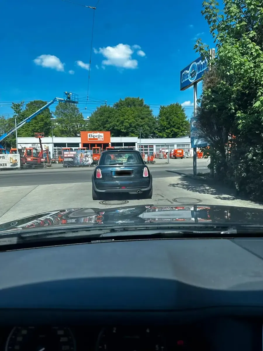 Gebraucht Mini Cooper 90 PS (66 kW) 2004 Schwarz Kleinwagen