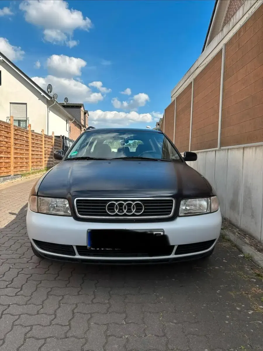 Gebraucht Audi A4 98 PS (72 kW) 1998 Blau Kombi