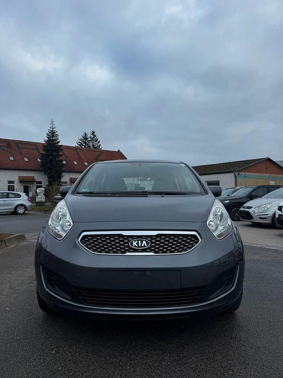 Gebraucht Kia Venga 90 PS (66 kW) 2010 Grau Kleinwagen