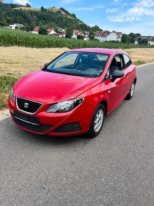 Rot Gebraucht 2011 Seat Ibiza Kleinwagen | 1.650 € (Superpreis) - Bild 1/4