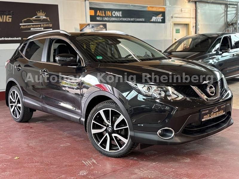 Schwarz Gebraucht 2015 Nissan Qashqai 360º SUV | 9.490 € (Fairer Preis) - Bild 1/4