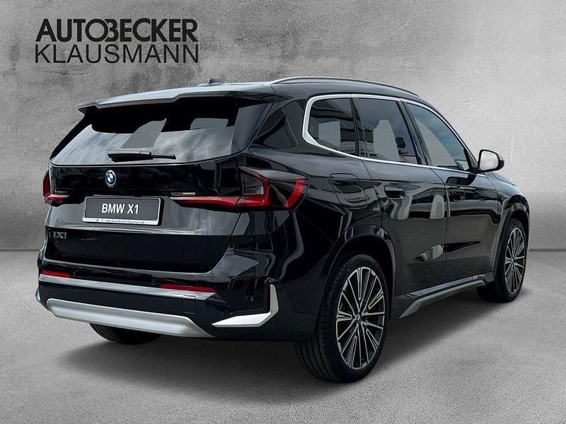 Gebraucht BMW iX1 xLine 150 kW (204 PS) 2024 Schwarz SUV