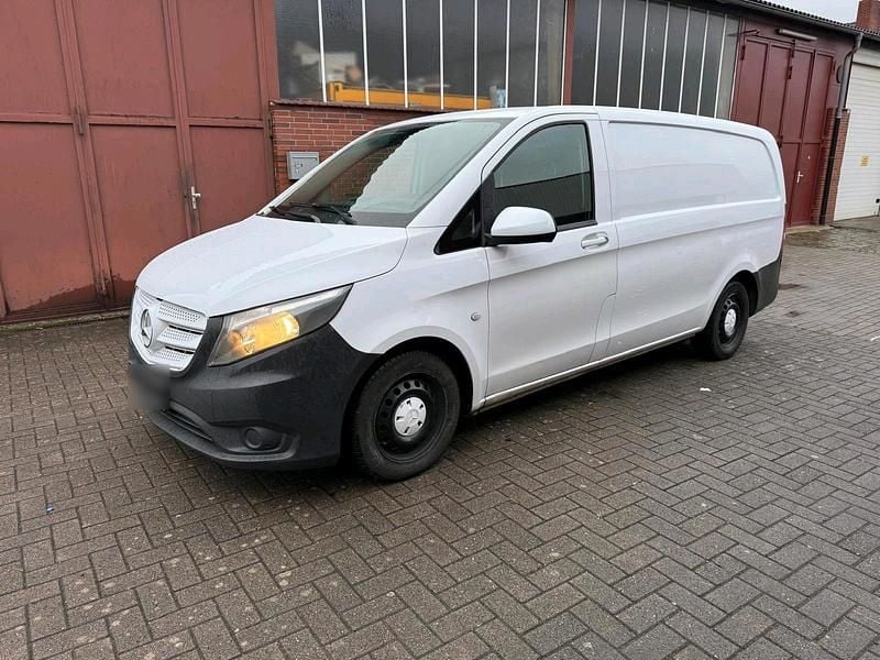 Gebraucht Mercedes Vito 116 PS (85 kW) 2014 Weiß Van