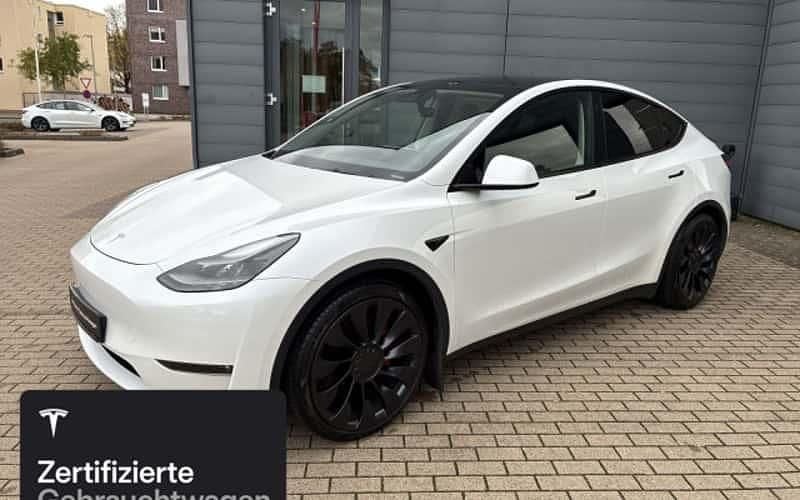Weiß Gebraucht 2022 Tesla Model Y Performance SUV | 36.600 € (Guter Preis) - Bild 1/4