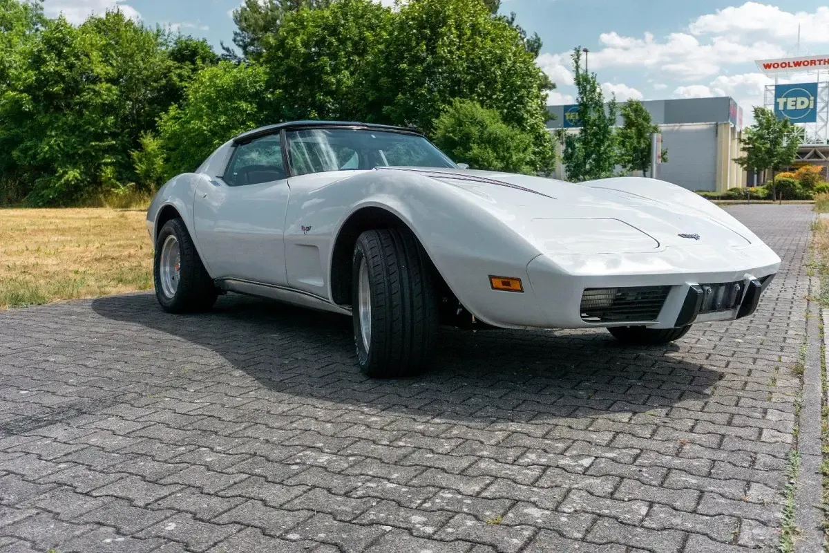 Gebraucht Corvette C3 210 PS (154 kW) 1977 Weiß Coupé