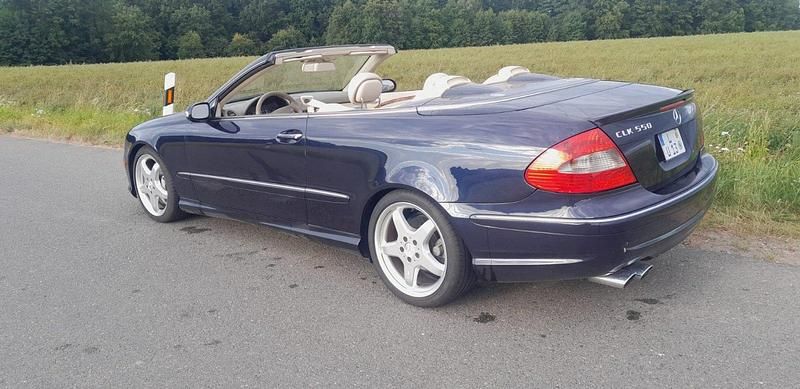 Blau Gebraucht 2007 Mercedes 500 AMG Cabrio | 15.000 € - Bild 1/2