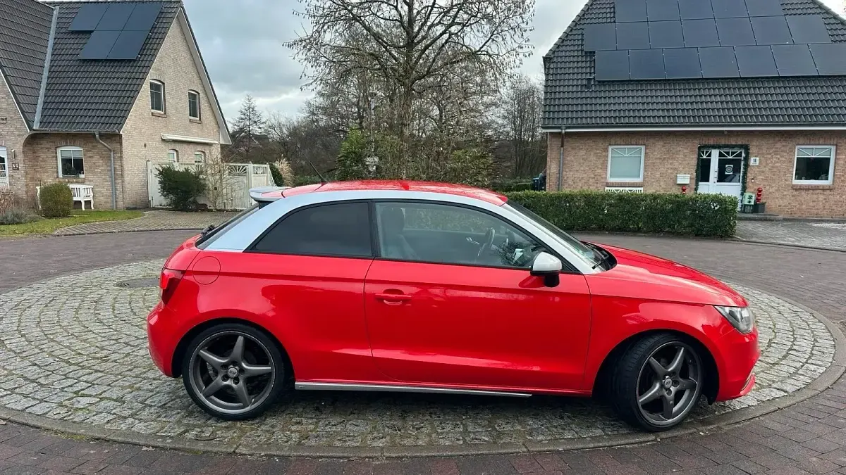 Gebraucht Audi A1 Design 85 PS (62 kW) 2012 Rot Kleinwagen
