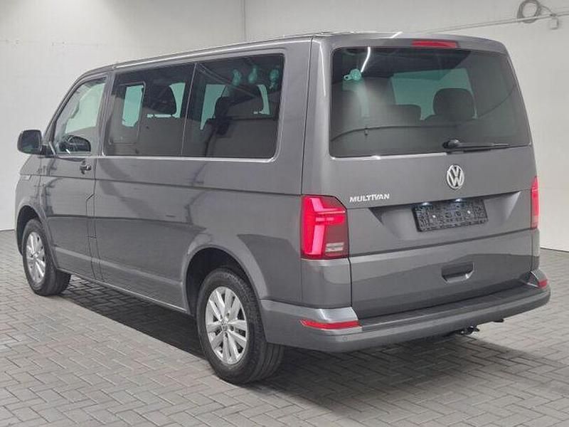 Second-hand VW Multivan 150 CP (110 kW) 2021 Gri Monovolum