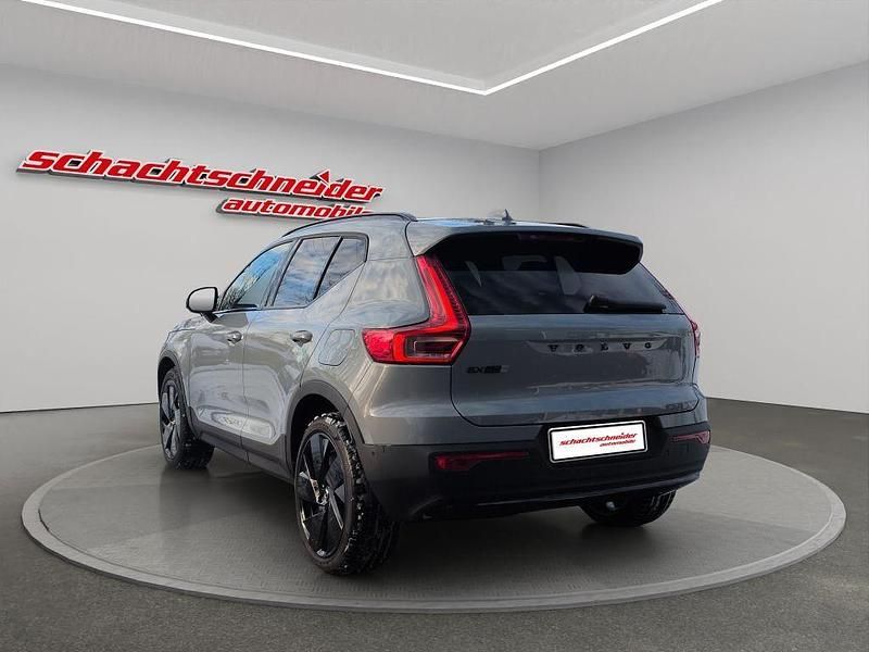 Neu Volvo EX40 Plus 185 kW (252 PS) 2026 Grau SUV