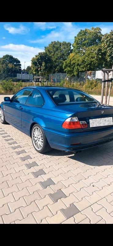 Blau Gebraucht 2002 BMW 325 Coupé | 6.600 € (Fairer Preis) - Bild 1/4