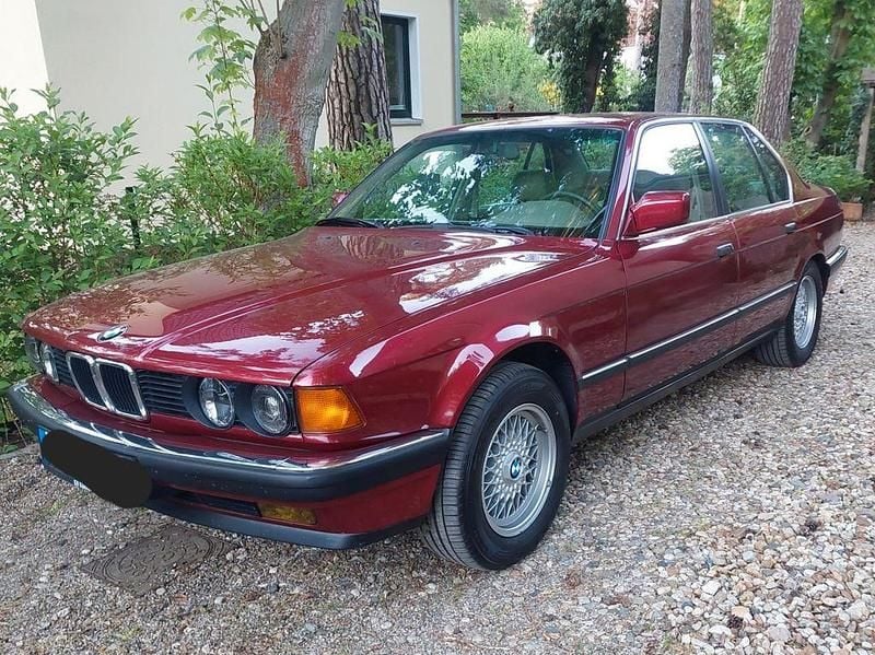 Gebraucht BMW 730 188 PS (138 kW) 1991 Rot Limousine