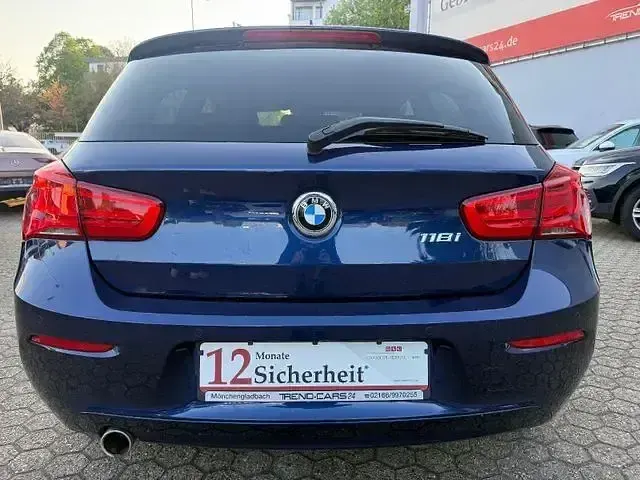 Gebraucht BMW 118 Advantage 143 PS (105 kW) 2019 Blau Kleinwagen