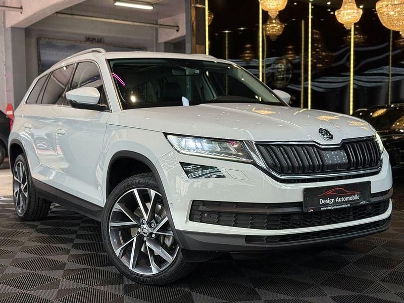 Weiß Gebraucht 2020 Skoda Kodiaq Style SUV | 26.990 € (Fairer Preis) - Bild 1/4