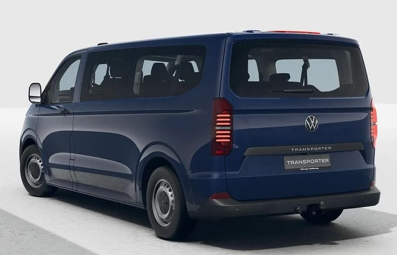 Neu VW T7 110 PS (80 kW) 2026 Blau Van