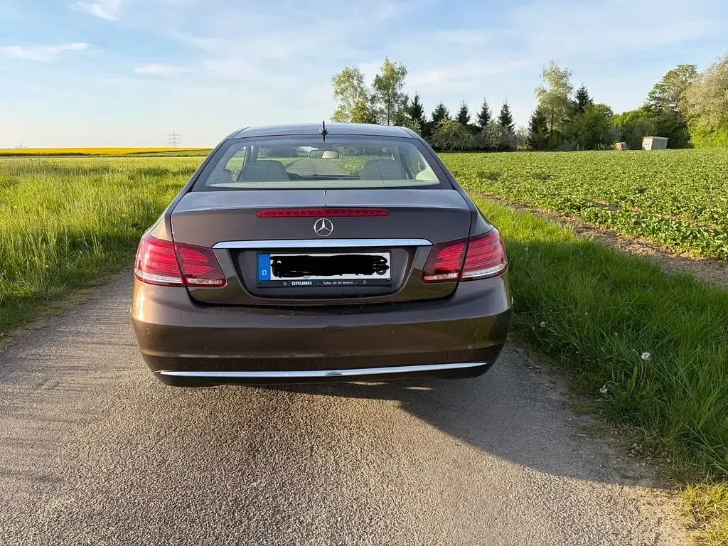 Używany Mercedes E250 204 KM (150 kW) 2015 Brązowy Coupe