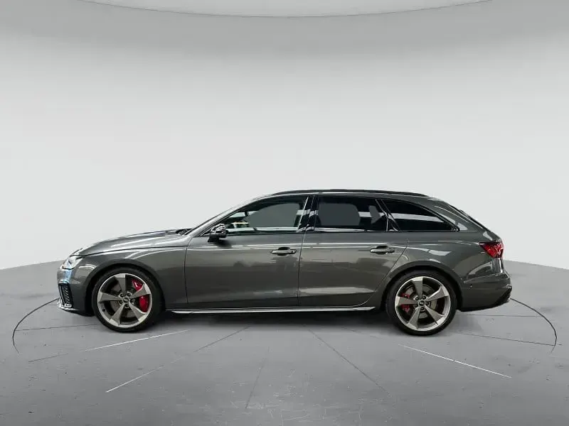 Gebraucht Audi S4 Ambiente 341 PS (250 kW) 2023 Daytonagrau perleffekt Kombi