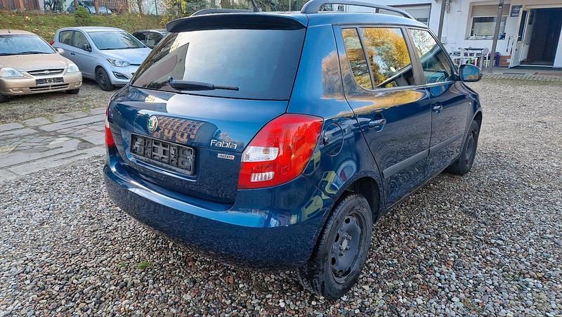 Gebraucht Skoda Fabia 68 PS (50 kW) 2012 Grau Kleinwagen