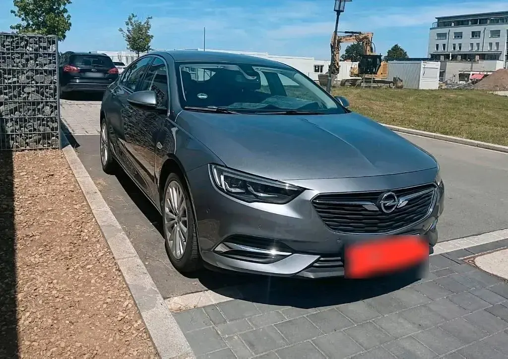 Gebraucht Opel Insignia Sport 165 PS (121 kW) 2018 Grau Limousine