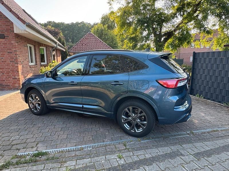 Blau Gebraucht 2022 Ford Kuga ST-Line SUV | 24.500 € (Superpreis) - Bild 1/4